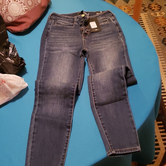 Jeans - Picture 2 of 2